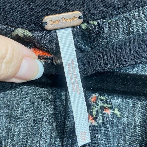 FREE PEOPLE snap out of it black floral sleeveless mini dress with pockets - XS - Picture 3 of 15